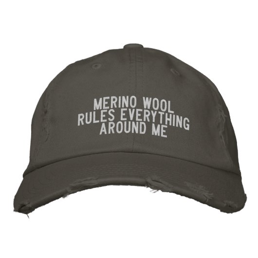Merino Wool regiert alles um mich Bestickte Baseballkappe (Vorderseite)