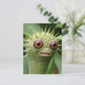 Merkwürdige Funny Green Kreatur Postkarte (Stehend Vorderseite)