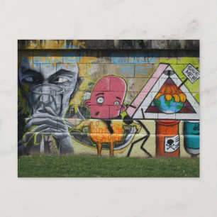 Merkwürdige rosafarbene Figur des Funs Postkarte