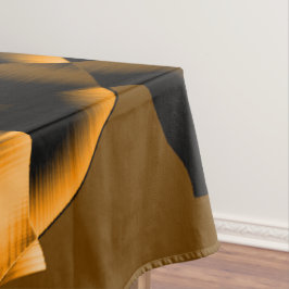 Merkwürdiges Gewirr verbrannter Bänder, orange und Tischdecke