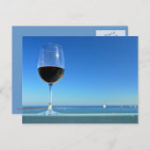 Merlot-Glass am Ozean Postkarte (Vorne/Hinten)