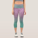 Mermaid Pink Green Funkelnd Glitzer Ombre Capri Leggings<br><div class="desc">Dieses elegante und schicke Print ist perfekt für das trendige Girly. Es zeigt ein Imitat gedruckt funkelnd Meerjungfrau rosa und grün Glitzer ombre Farbverlauf. Es ist mädchenhaft, hübsch, glamourös, niedlich und cool. ***WICHTIGE HINWEIS FÜR DESIGN: Für individuelle Designanfragen, wie z.B. passende Produktanfragen, Farbänderungen, Platzierungsänderungen oder andere Änderungswünsche, klicken Sie bitte...</div>