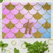 Mermaid Scale Muster Lila Gold Glitzer Initial Geschirrtuch (Gefaltet)