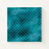 Mermaid Scales Aquamarin Glitzer Monogram Sketchbo Notizblock (Rückseite)