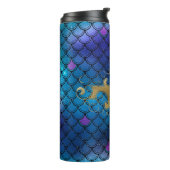 Mermaid Scales Gemstone Monogram Thermosbecher (Nach links gedreht)