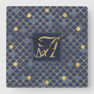Mermaid Scales Monogram Navy Blue Gold Wohngestalt Quadratische Wanduhr