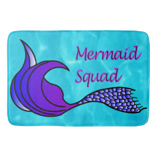 Mermaid Squad Lila Mermaid Schwanz auf blauem Badm Badematte