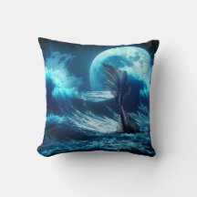 Mermaid Throw Kissen mit z.B. Cummings Gedicht