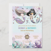 Mermaids und Pirates Twins Siblings Gemeinsamer Ge Einladung (Vorderseite)