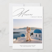 Merrier Together Newlywed Destination Christmas Feiertagskarte (Vorderseite)