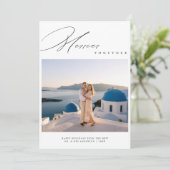 Merrier Together Newlywed Destination Christmas Feiertagskarte (Stehend Vorderseite)