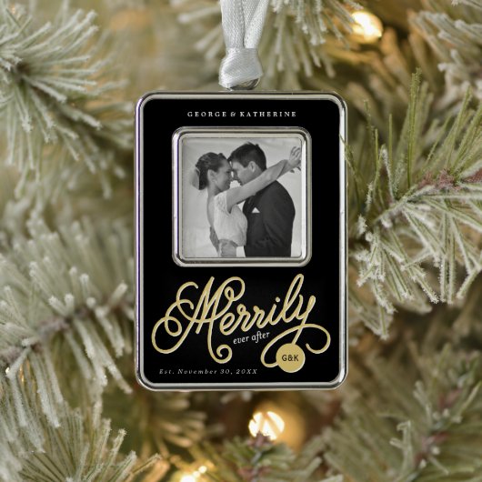 Merrily Ever After Curly Script Weihnachts-Foto Rahmen-Ornament Silber (Baum)