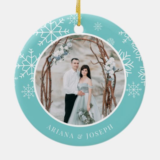 Merrily immer nach | Hochzeitsstift Foto Keramik Ornament (Hinten)