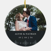 Merrily immer nach | Hochzeitsstift Foto Keramik Ornament (Hinten)