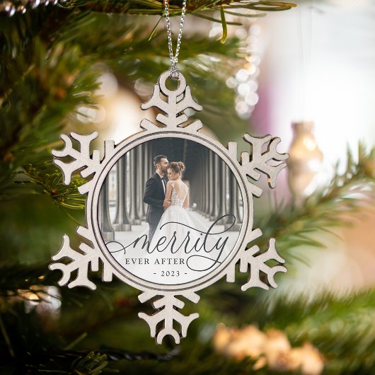 Merrily immer nach | Hochzeitsstift Foto Schneeflocken Zinn-Ornament