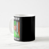 Merry 4. St Patricks Day Trump Leprechaun Hat Kaffeetasse (Vorderseite Links)