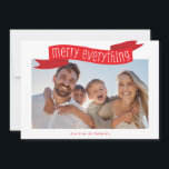 MERRY ALLES FOTO Modernes Familienbanner rot Feiertagskarte<br><div class="desc">von kat massard >>> kat@simplysweetPAPERIE.com << Send und extra besondere Nachricht mit Stil und Pizzazz in diesem Jahr... Personalisiert mit Ihren Details & Fotos werden sich meine modernen Urlaubsprodukte von den Grußfreuden abheben, die Ihre Freunde und Familie in dieser Saison erhalten werden, und ein besonderes Memento machen, das lange nach...</div>