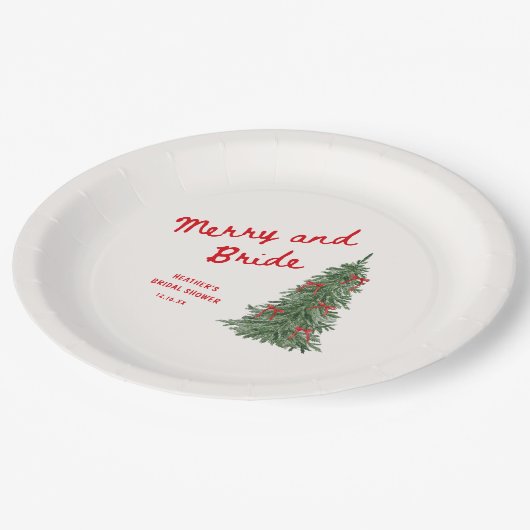 Merry and Bride Whimsical Holiday Bridal Shower Pappteller (Schrägansicht)