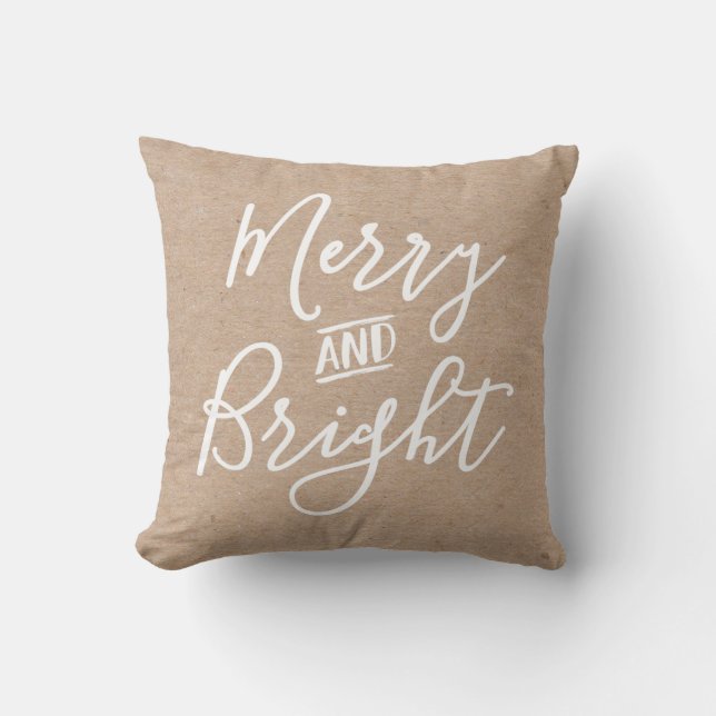 Merry and Bright Kraft Script Weihnachten Kissen (Vorderseite)