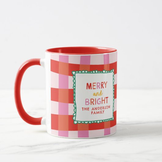 Merry and Bright Personalisiert Gingham Red & Pink Tasse (Links)