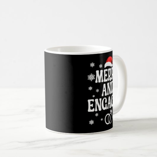 Merry And Engaged Couple Christmas Matching Pajama Kaffeetasse (VorderseiteRechts)