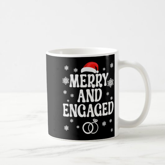 Merry And Engaged Couple Christmas Matching Pajama Kaffeetasse (Rechts)