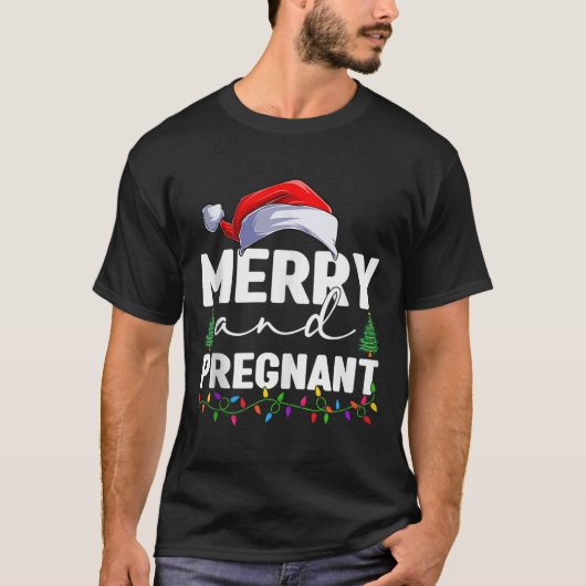 Merry And Pregnant Christmas Pregnancy Announcemen T-Shirt (Vorderseite)