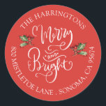Merry Bright Christmas Return Address Label Runder Aufkleber<br><div class="desc">Whimsical fröhlich und hell Kalligrafie Weihnachtsfeiertag Rücksendeadresse Aufkleber. Moderner Kalligrafiestil.</div>