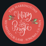 Merry Bright Christmas Return Address Label Runder Aufkleber<br><div class="desc">Whimsical fröhlich und hell Kalligrafie Weihnachtsfeiertag Rücksendeadresse Aufkleber. Moderner Kalligrafiestil.</div>