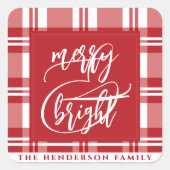 Merry & Bright | Familienname | Rot Kariert Quadratischer Aufkleber (Vorderseite)