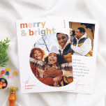 Merry & Bright Foto Budget<br><div class="desc">Mit dieser lebendigen Weihnachtskarte "Merry & Bright" können Sie Ihren Foto-Gruß in Farbe und Freude genießen. Die Vorderseite ist mit kühnen Sans-Serif-Schriftzeichen in niedlichen Pastelltönen gestaltet. Ein rundes Foto aus der Familie sorgt für eine unterhaltsame, persönliche Touch. Das kreisförmige Foto fügt eine spielerische Drehung hinzu, was das Familienporträt hervorhebt. Das...</div>