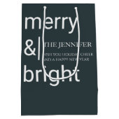 Merry Bright Green Holiday Christmas Personalized  Mittlere Geschenktüte (Rückseite)