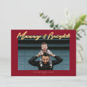 Merry & Bright Neon Lettering Foto Holiday Card (Stehend Vorderseite)