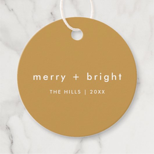 Merry + Bright | Ocher Mustard Gold Christmas Geschenkanhänger (Vorderseite)