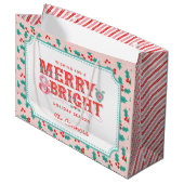 Merry & Bright | Rosa und Rot Holly | Personalisie Große Geschenktüte (Vorderseite Schrägansicht)