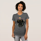 Merry Catsmas: Schwarze Katze mit Weihnachtslicht T-Shirt (Vorne ganz)