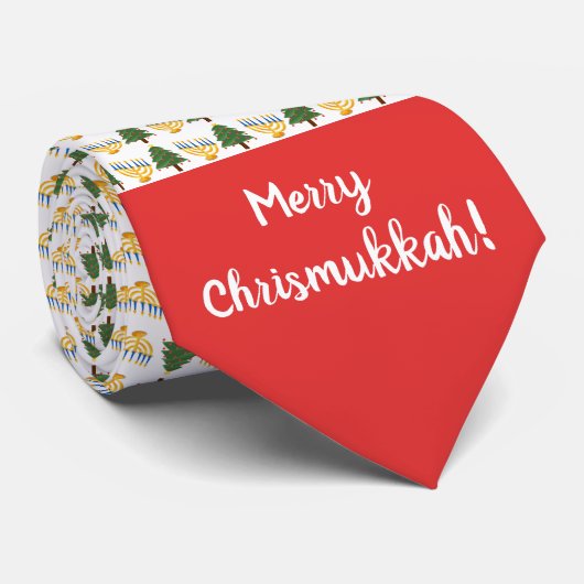 Merry Chrismukkah Menorah und Weihnachtsbaum Krawatte (Gerollt)