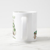 Merry ChrisMUSH Christmas Mushrooms Cartoon Jumbo-Tasse (Rückseite)