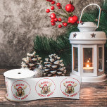 Merry Christ-moose Funny Christmas Moose<br><div class="desc">Genießen Sie den Urlaubssinn mit unserem zauberhaften Weihnachtsbund, mit einem lieblichen Elch, der eine Weihnachtsmannmütze mit dem sonnigen Gruß "Fröhlicher Christ-Elch" verbindet. Dieses Band ist perfekt, um Lachen und Freude während Ihrer Feierlichkeiten zu verbreiten! Das skurrile Design und das clevere Wortspiel machen es zu einer einzigartigen und reizvollen Ergänzung Ihrer...</div>
