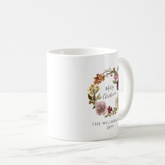 Merry Christmas Floral Wreath Family Name Kaffeetasse (VorderseiteRechts)
