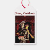 Merry Christmas. Funny skeleton with woman Geschenkanhänger (Rückseite)