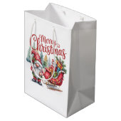Merry Christmas Gnome Gift Bag Mittlere Geschenktüte (Rückseite Schrägansicht)