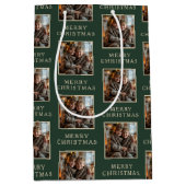 Merry Christmas Green Photo Holiday Mittlere Geschenktüte (Vorderseite)