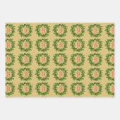 Merry Christmas Holly Wreath With Berries  Geschenkpapier Set (Vorderseite)
