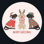Merry Christmas Labrador Retriever Hunde Runder Aufkleber<br><div class="desc">Niedliche Abbildung von drei Labrador Retrievers in Weihnachtsbekleidung.</div>