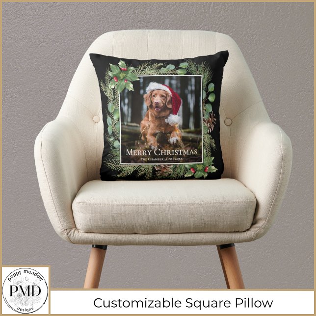 Merry Christmas Pet Photo Wreath Botanical Kissen (Merry Christmas Pet Photo Wreath Botanical Throw Pillow with Your Photo, Name, Year.)