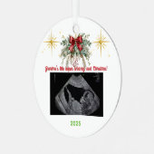 Merry Christmas Pregnancy Ultrasound Photo Grandma Ornament Aus Metall (Vorderseite links)