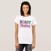 MERRY Christmas T-Shirt – Bold Holiday Typography  (Vorne ganz)