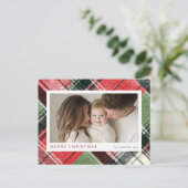 Merry Christmas Tartan Plaid Background Feiertagspostkarte (Stehend Vorderseite)