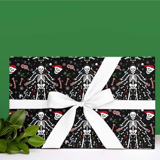 Merry Christmas Tree Skeleton Pattern Geschenkpapier